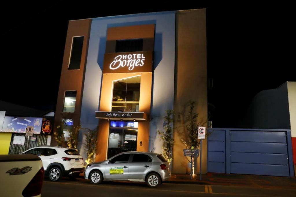 Hotel Borges Quirinopolis Zewnętrze zdjęcie