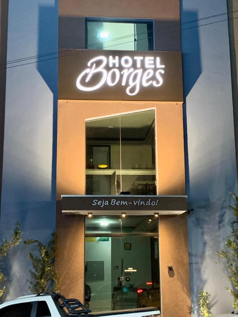 Hotel Borges Quirinopolis Zewnętrze zdjęcie